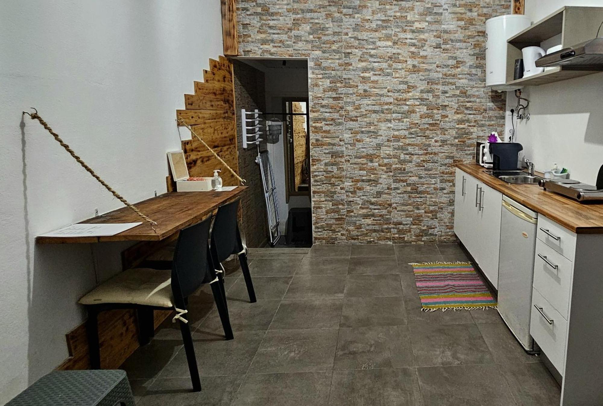 Al - Studio To Travelers Πόντα Ντελγκάντα Εξωτερικό φωτογραφία